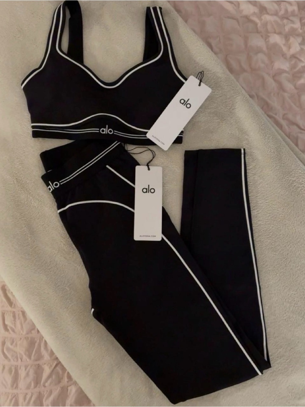 ALO Yoga Set